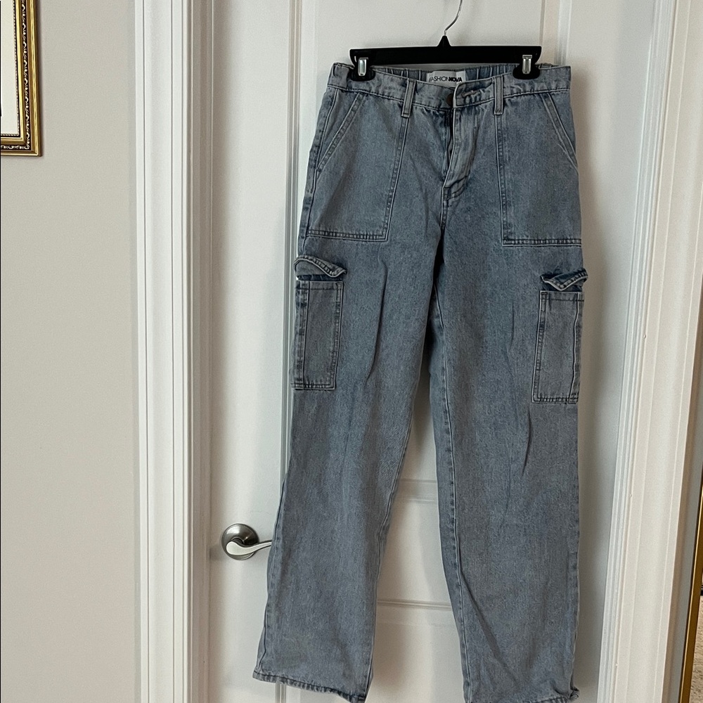 Fashion Nova Gray Straight Leg Cargo Jeans